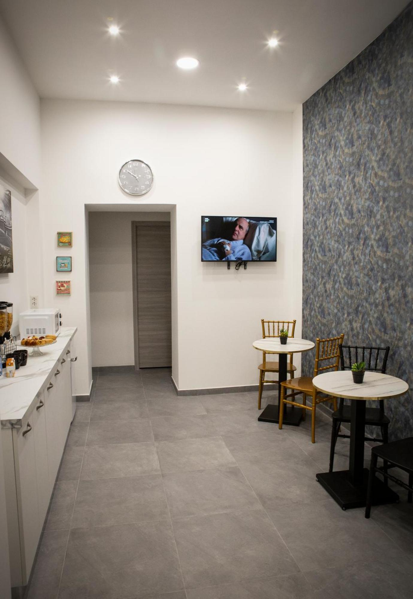 Bed and Breakfast Napoli Skyport Екстер'єр фото