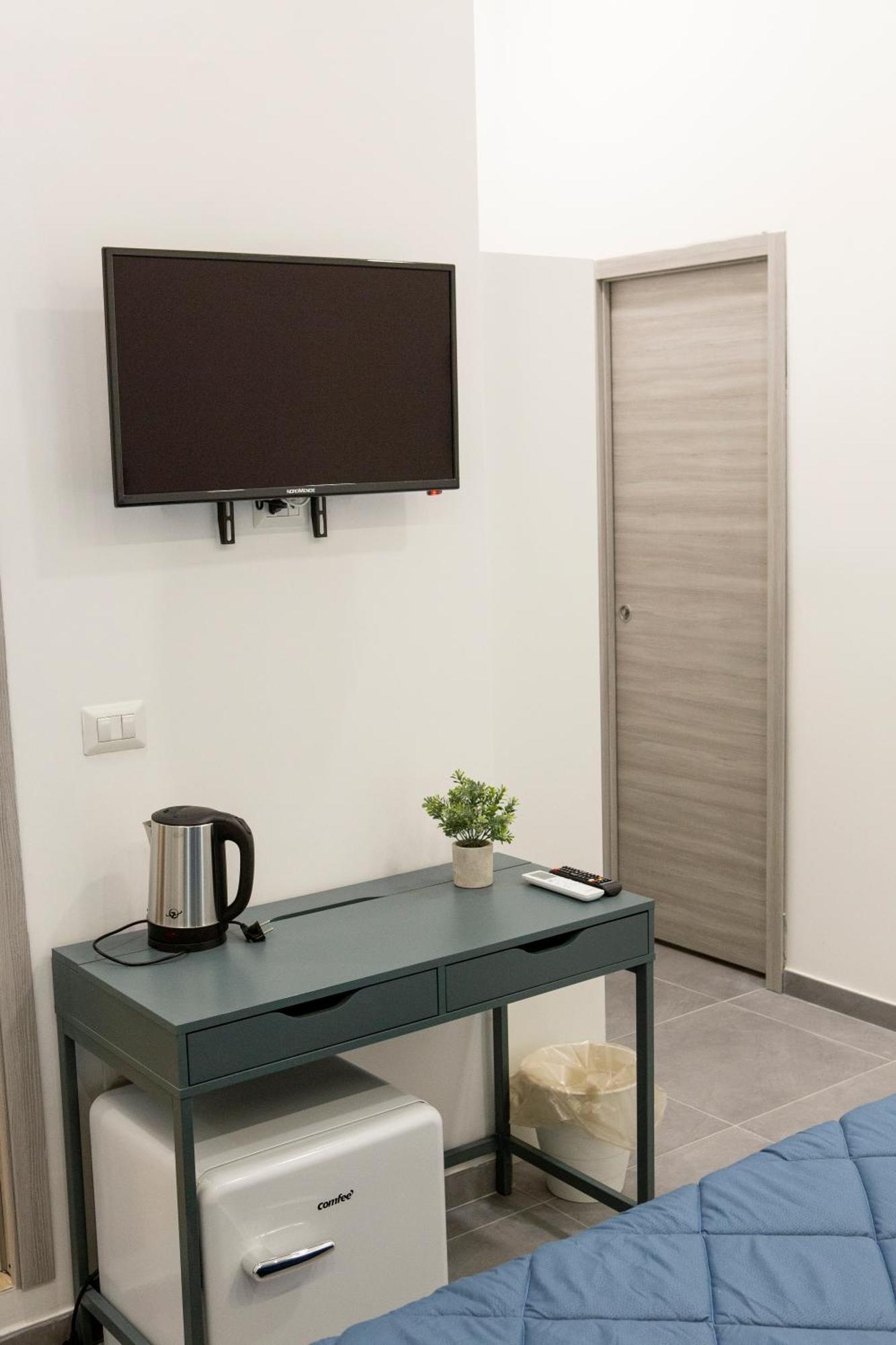 Bed and Breakfast Napoli Skyport Екстер'єр фото
