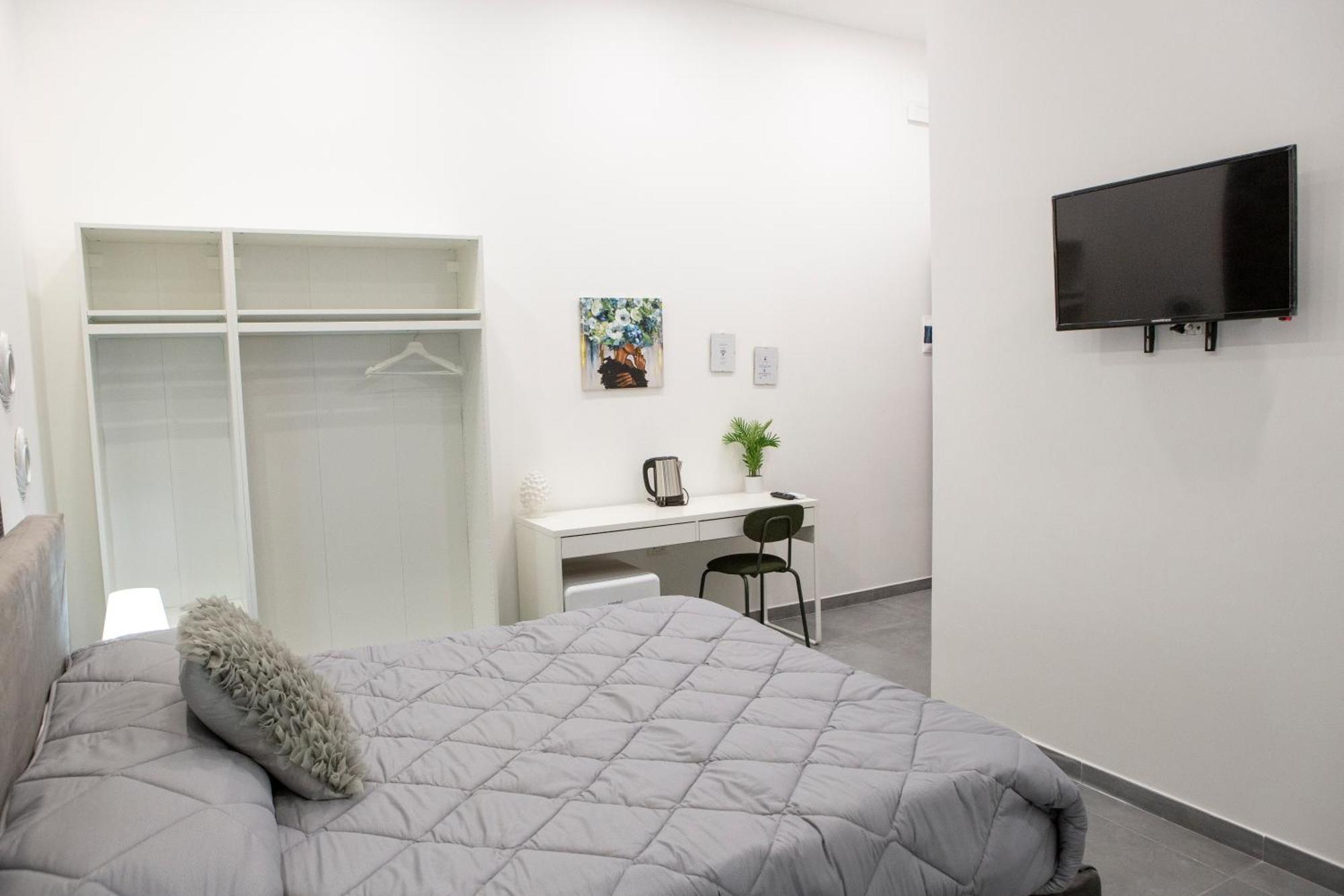 Bed and Breakfast Napoli Skyport Екстер'єр фото